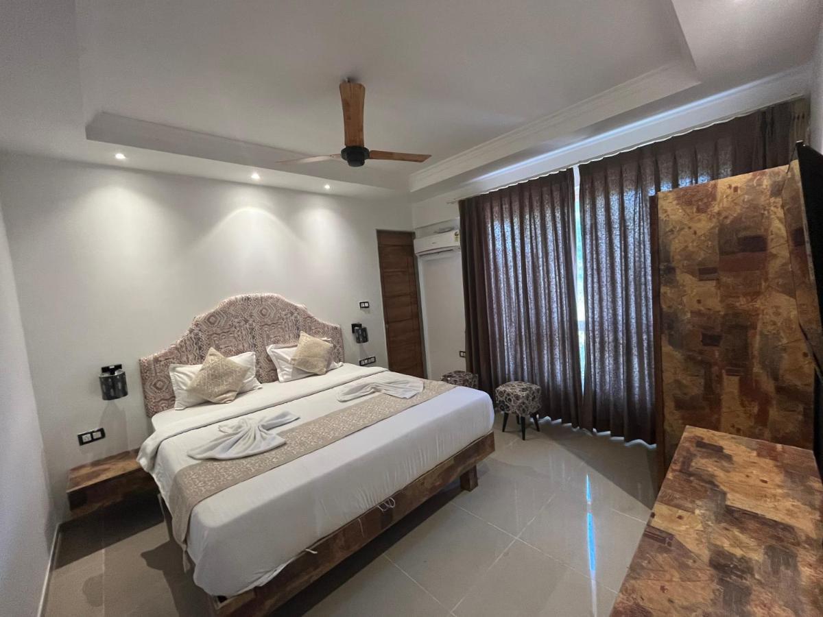 Goa Stay Hotel Calangute Exterior photo